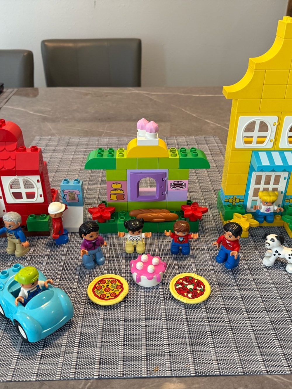 Lego Duplo Custom 3 Playset, 14 figures Tons of Fun